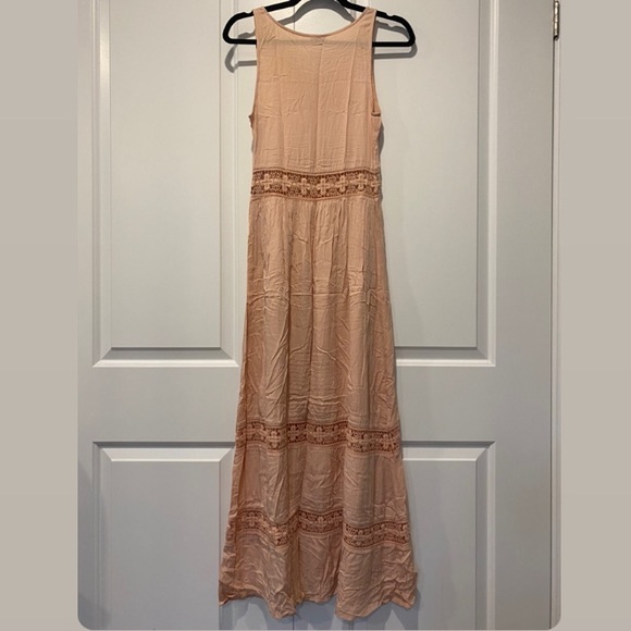 Pale Pink Maxi Dress - Picture 2 of 4